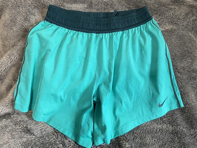 Womenâs Nike Shorts Dri-Fit Elastic Waist Green Sz M | eBay