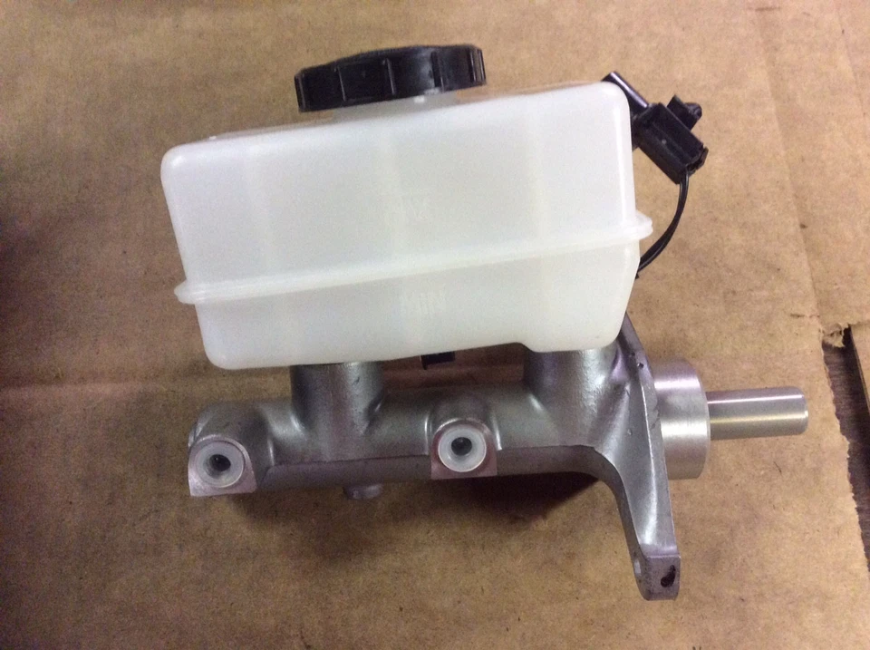 全新 ARI M52710 制动主缸 | 适合 94-98 现代索纳塔 — 第 2/4 张图片