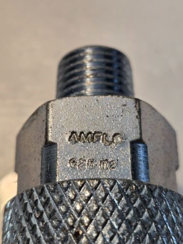 13 Quantity of Amflo C25-02 3/8" Quick Connect Couplers 1/4" NPT (13 Quantity) - Picture 2 of 11