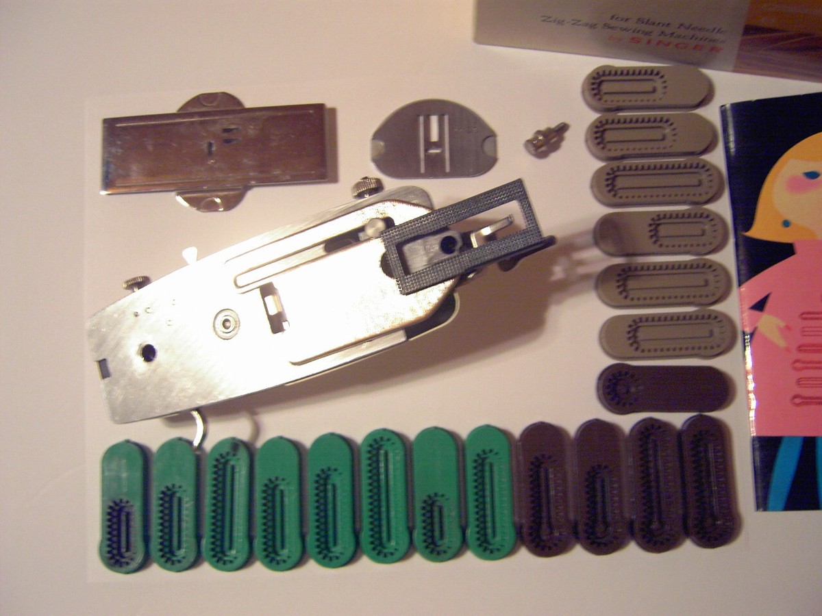 Singer Machine Accessories Buttonholer 161829 Original 19