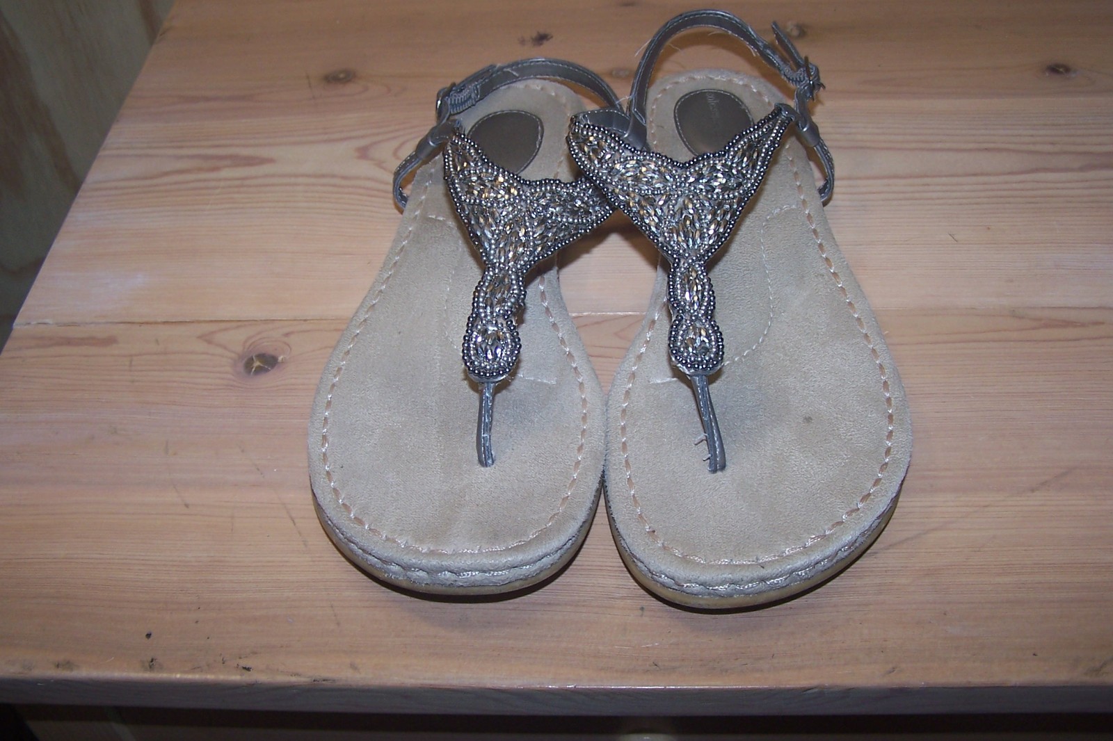 APL SoleSenseability Bling sandalo infradito infradito con fibbia gioiello taglia 9