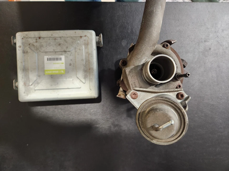 Daihatsu Turbo y ECM fuera de 1994 Hijet Foto 2 de 4