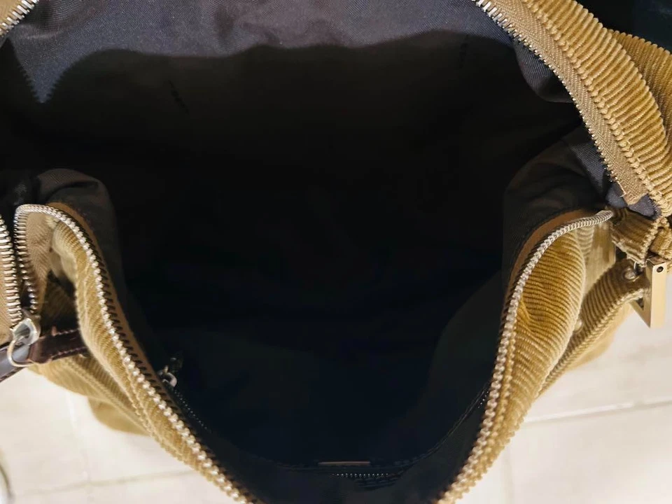 Bolso de Hombro FENDI Mamma Baguette en Pana Caqui Beige Foto 4 de 4