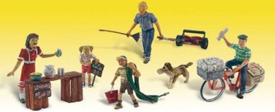 HO Scenic Accents Summertime Jobs Paperboy, Lawnboy, Lemonade Stand (5 Figs & Do