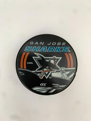 San Jose Sharks NHL Ice Hockey Puck Vegum In Glas Co Collector Made in Slovakia