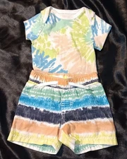 OLD NAVY 2 piece infant boy short/onesis set. Size 0-3 months
