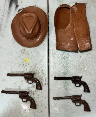 Marx JOHNNY WEST Hat, Vest, And 4 Brown Pistols.