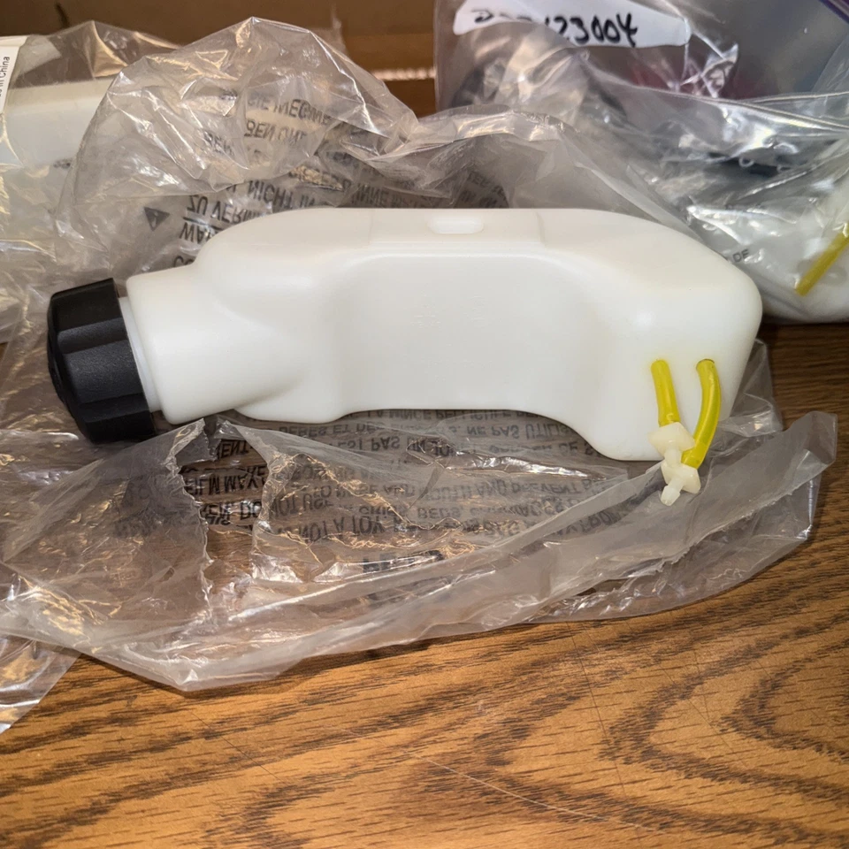 (3) Homelite Ryobi 308181004 Trimmer Fuel Tank Gas . - Image 2 of 4