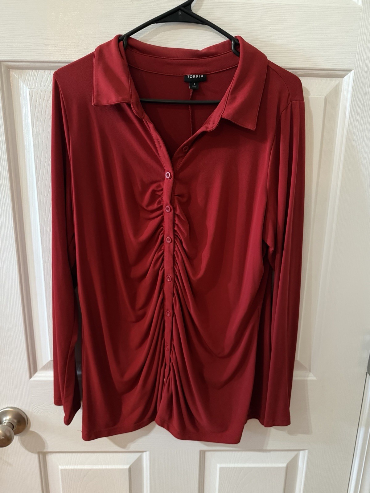 Torrid Womens Plus Size 1 Red Collared Long Sleeve Button Front Blouse Ruched