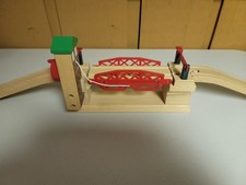 Brio World Wooden Railway Lifting Bridge  Ascending Tracks Very good Condition