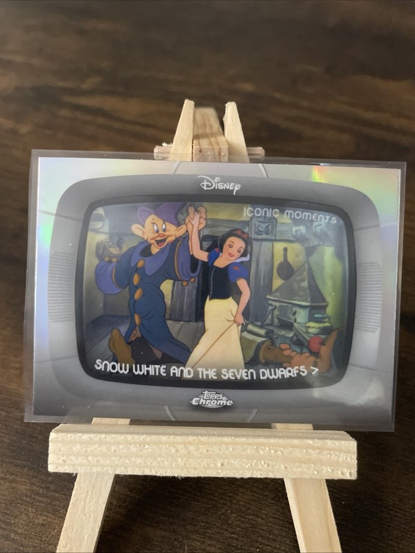 2026 Topps Chrome Disney Iconic Moments #IM-4