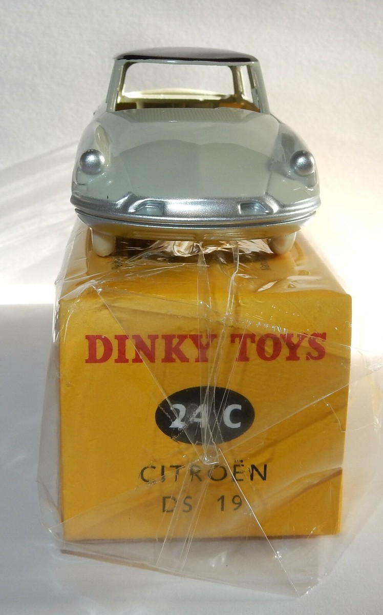 MECCANO DINKY TOYS - Citroen Ds 19 Rouge Ref: 24C Ech 1/43 Ancien