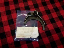 NOS FORD E5TZ-7231-A TRANSMISSION 5TH & REVERSE SHIFT FORK (123-7004)