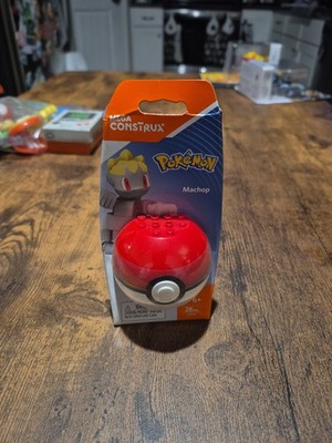 Mega Construx Pokemon Series 1 - Machop in Poke Ball 28pcs Building Toy - NEW