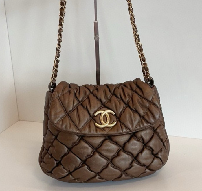Chanel Diamond Chain Shoulder Bag Brown Gold Used Women Classic