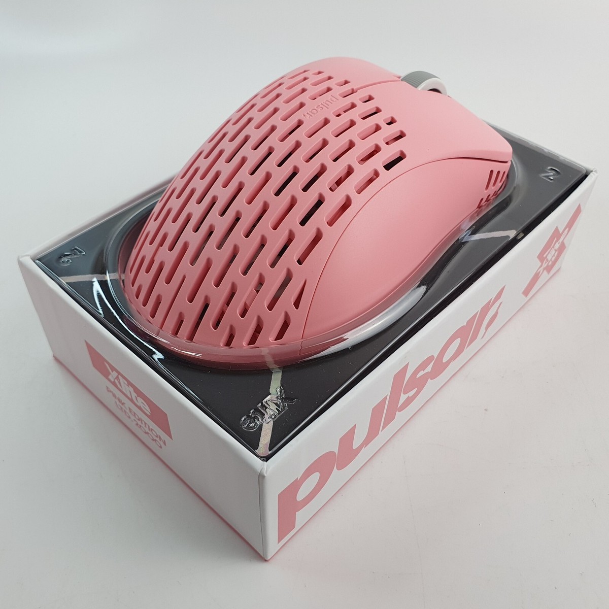 Pulsar Xlite V2 Wireless Pink Medium Gaming Mouse Ultralight