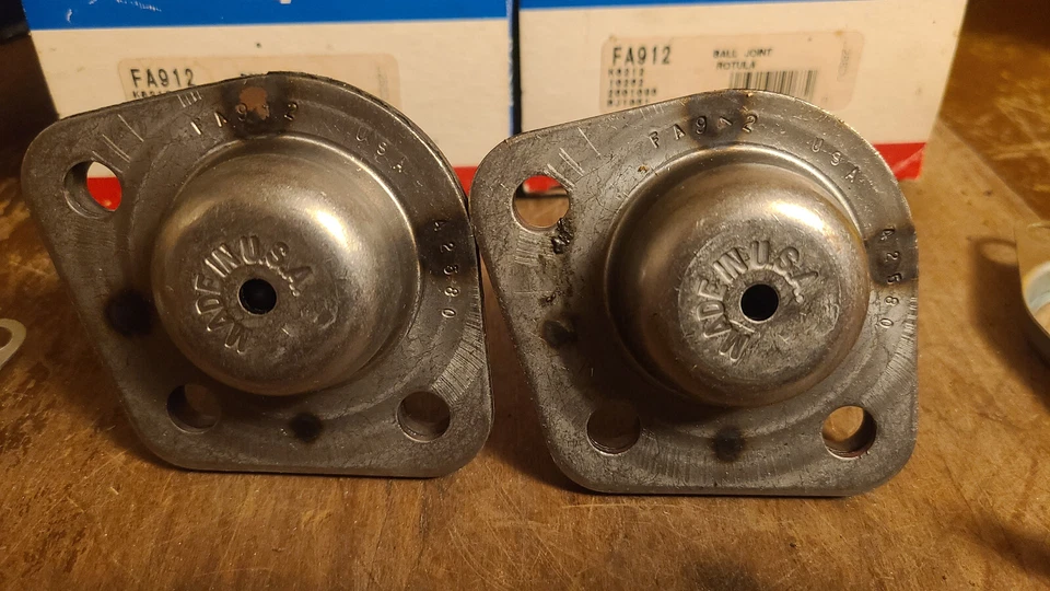 McQuay-Norris Suspensión Rótula Superior FA912 Lote de 2 Ford Torino Ranchero Foto 3 de 3