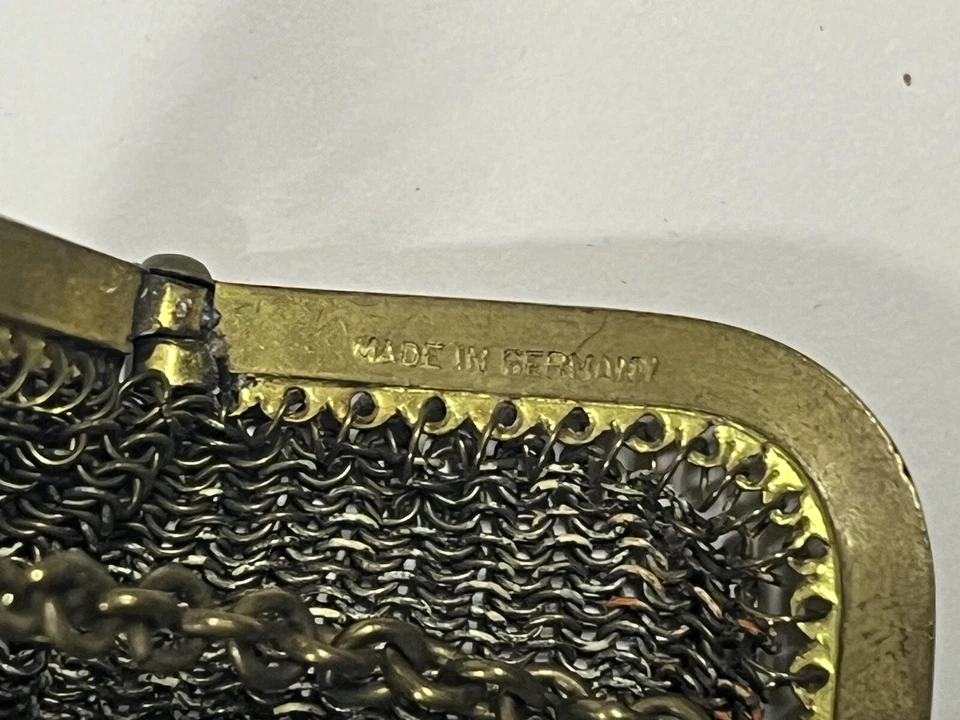 Cartera antigua de malla metálica - Cierre a presión Bolso sin asas Malla pintada Alemania Foto 4 de 4