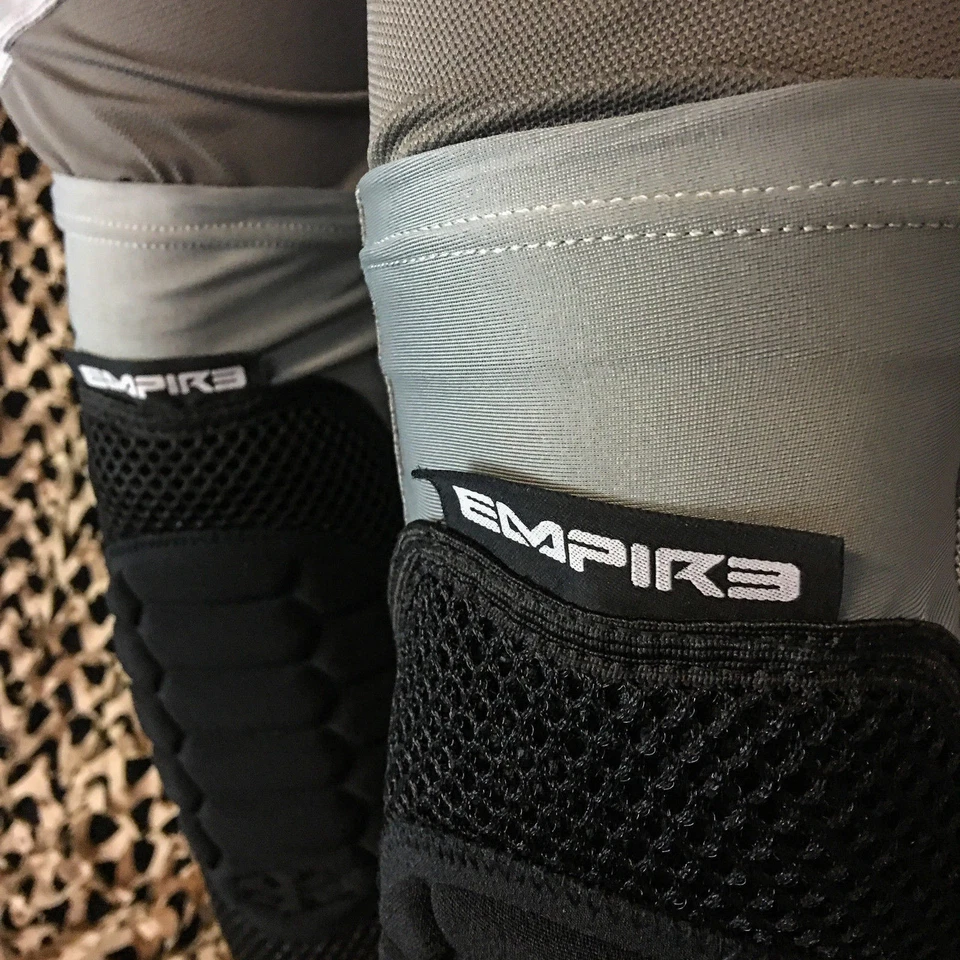 NEW Empire Paintball 2015 NeoSkin Knee Pads Protection - Black/Grey - Youth - Image 4 of 4
