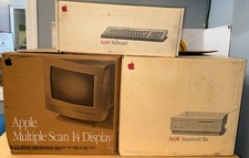 Apple Macintosh Mac IIsi Computer Multiple Scan 14 Display, Keyboard and Mouse
