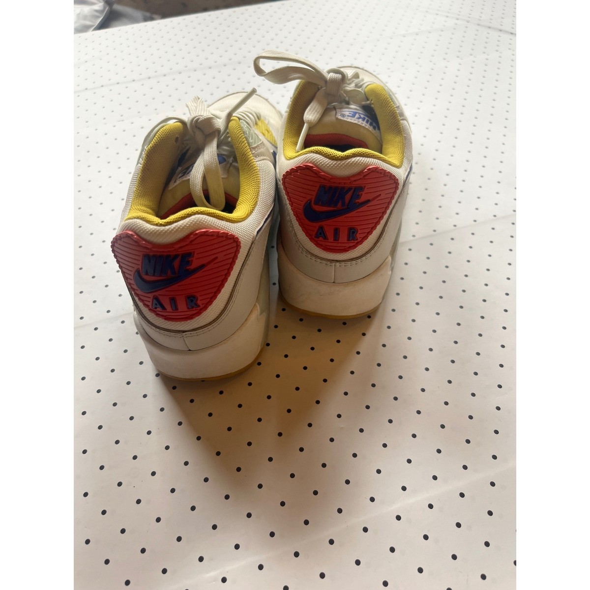 Nike Air Max 90 Womens 8.5 Cream Blue Yellow Pink Colorblock DA7265-100 Sneaker — product photo 4 of 10