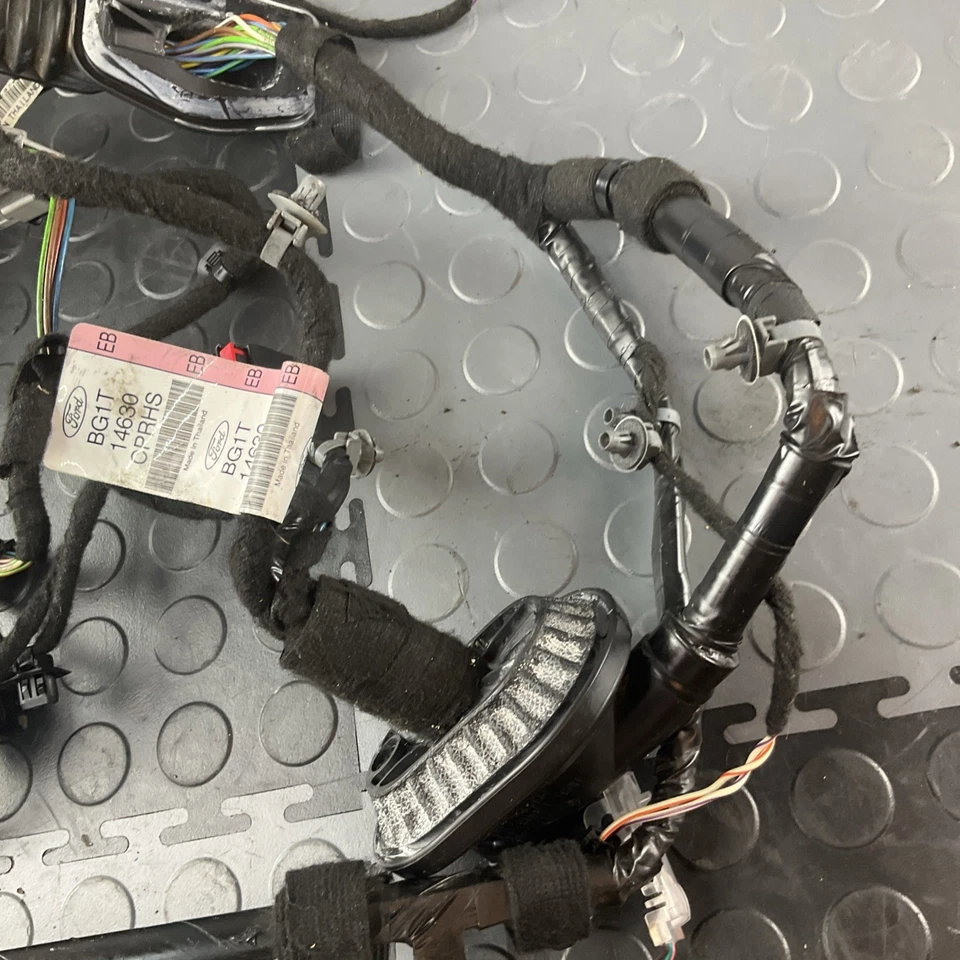 Ford Taurus 2010-2012 panel de puerta delantera derecha arnés de cableado OEM Foto 2 de 4