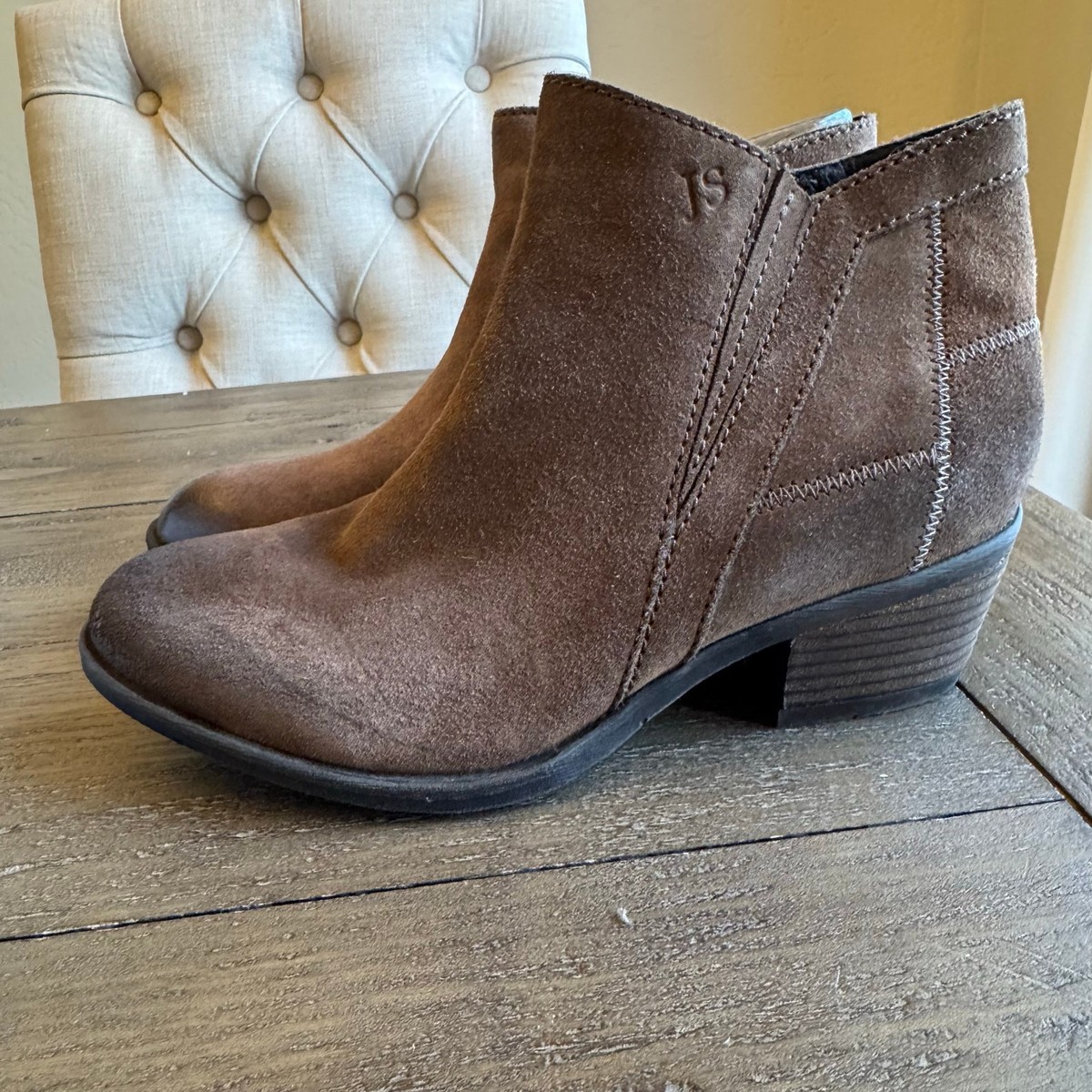 Josef Seibel US Size EU 37 Daphne 09 Suede Ankle Boot Zip Side Block  Heel - Main Image