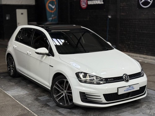 2016 Volkswagen Golf 2.0 TDI BlueMotion Tech GTD DSG Euro 6 (s/s) 5dr HATCHBACK - Picture 10 of 24