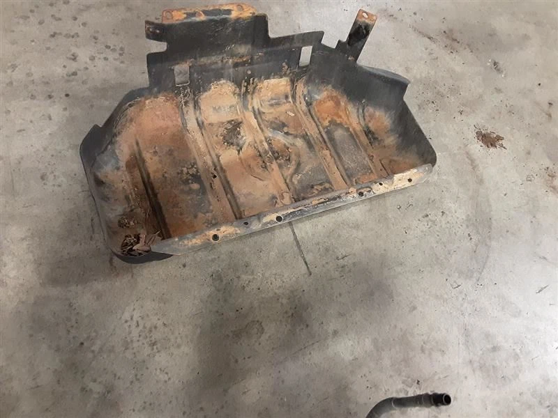 Placa de deslizamiento del tanque de gasolina Jeep TJ Wrangler OEM 52100219AB 2003 2004 2005 2006 84651 Foto 3 de 4