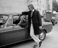 Willy Wonka 1971 Jack Albertson and Gene Wilder 8 x 10 PHOTO REPRINT Willy Wonka 1971 Jack Albertson and Gene Wilder 8 x 10 PHOTO REPRINT