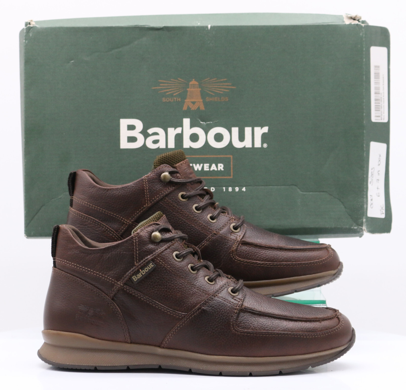 BOTAS BARBOUR WHYMARK PARA HOMBRE DOS TALLAS DIFERENTES L-UK6 R-UK7 MARRÓN PRECIO DE VENTA SUGERIDO POR EL FABRICANTE 129 £ ANUNCIO
