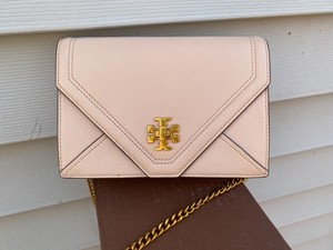 tory burch nude clutch