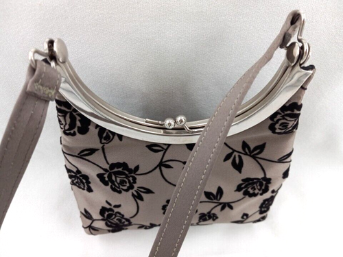 Vintage Cabrelli Canada - Taupe With Black Flocked Roses Evening Shoulder Bag - Picture 6 of 9