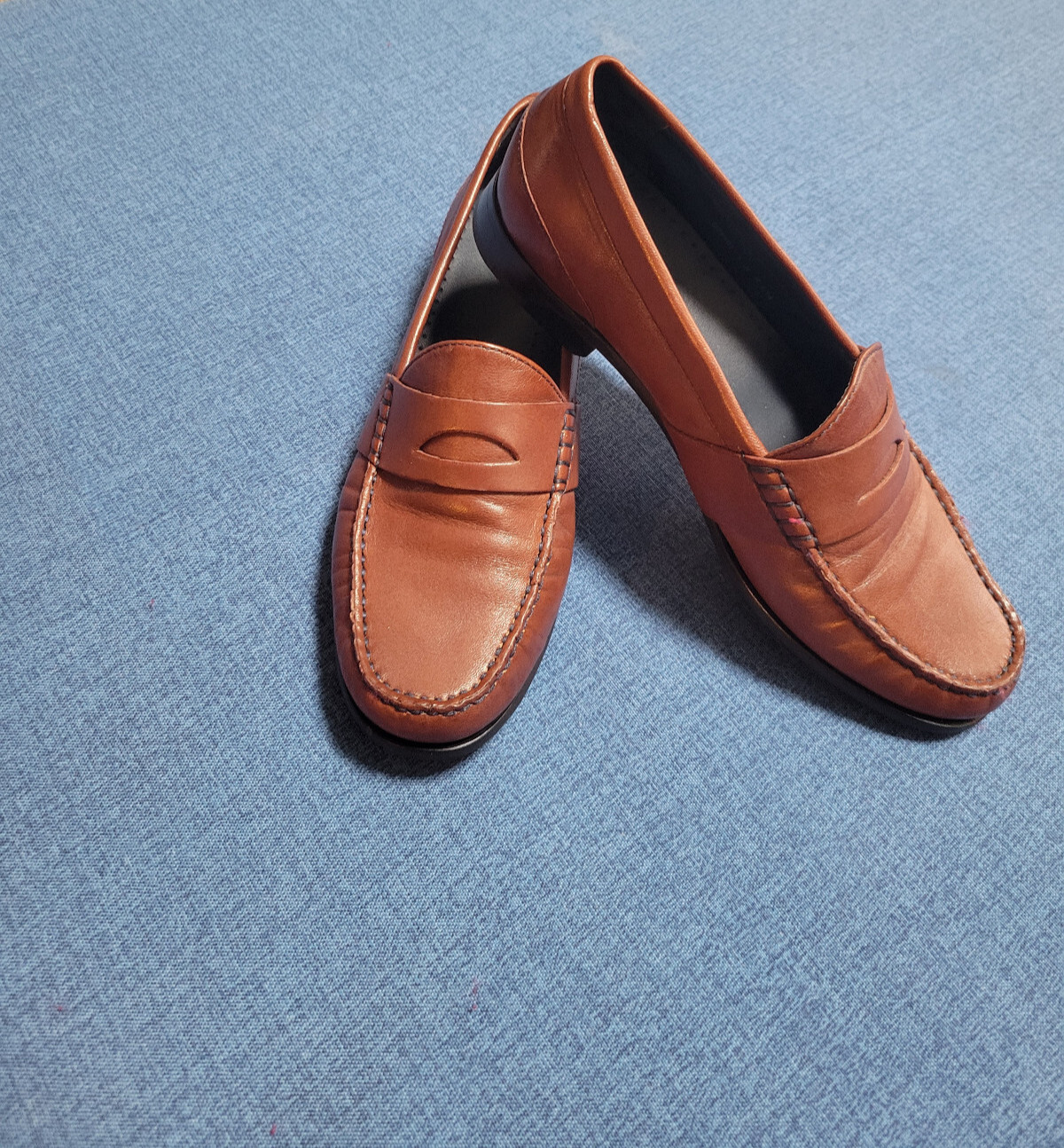 Perfect Women's size 7.5 Classic Cole Haan Penny Loafer Shoe in British Tan