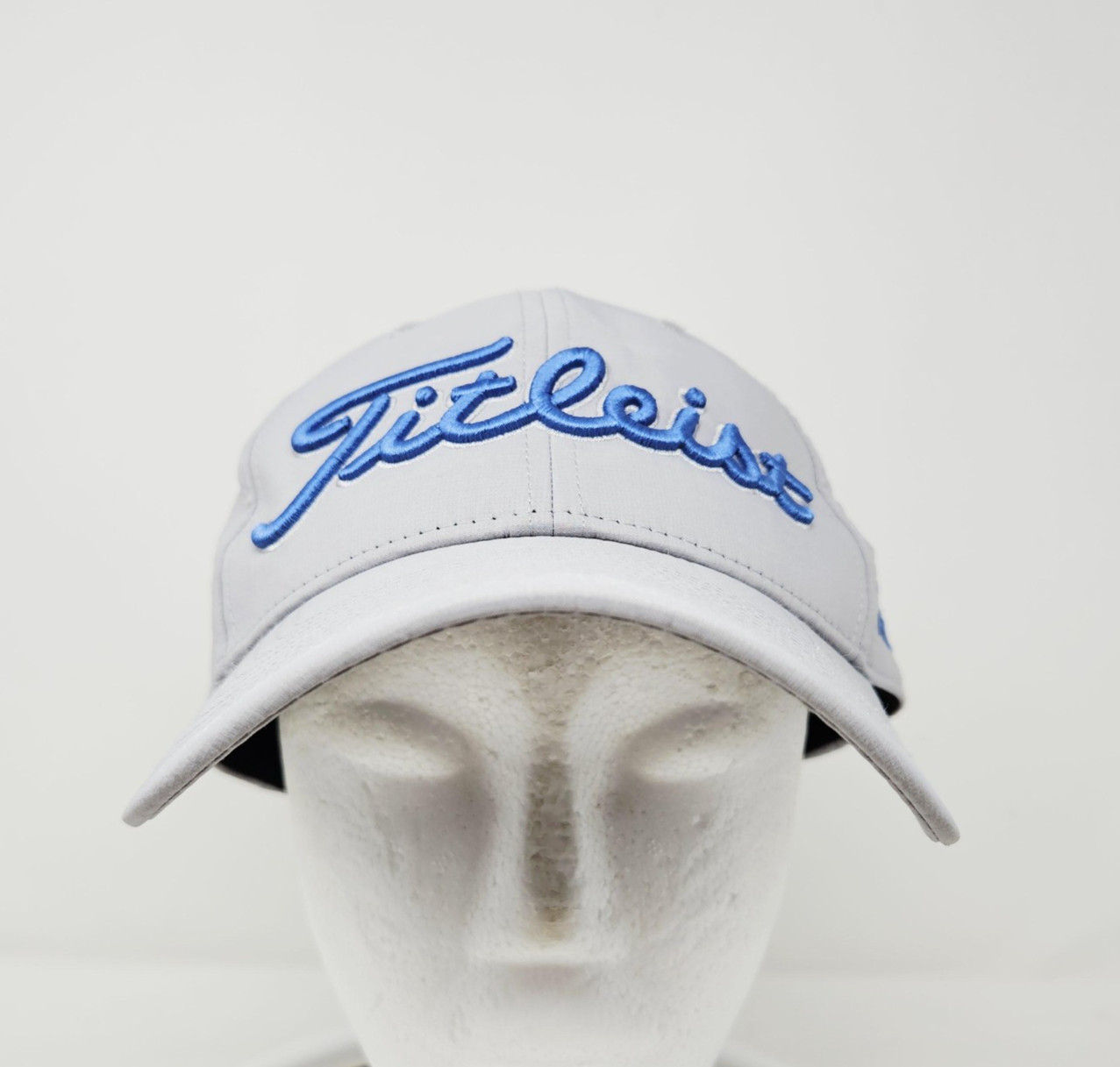 Titleist Hat Cap Baseball Strap Back One Size Gray Mens Pro V1 Golf Logo FJ