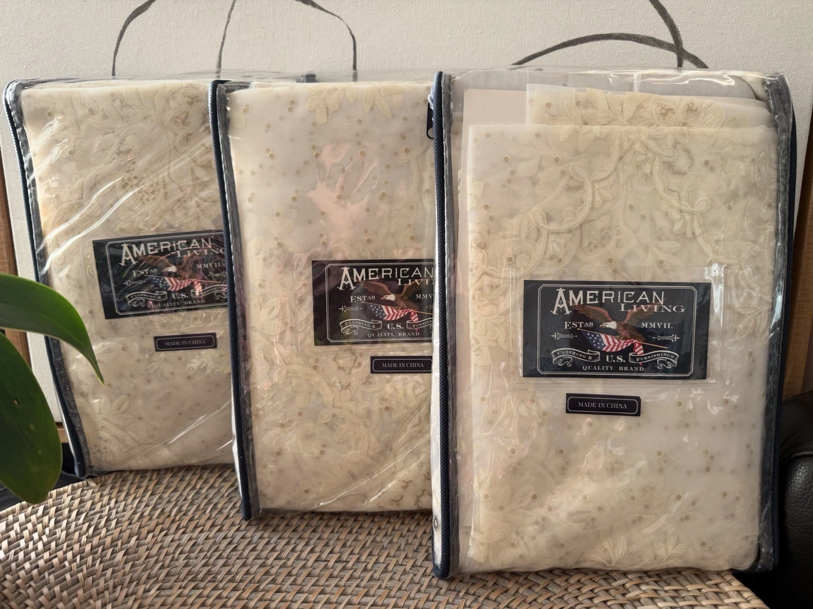 VTG NIB 3x American Living Cream color lace Arbour Sheer Window Curtain Panels
Opens in a new window