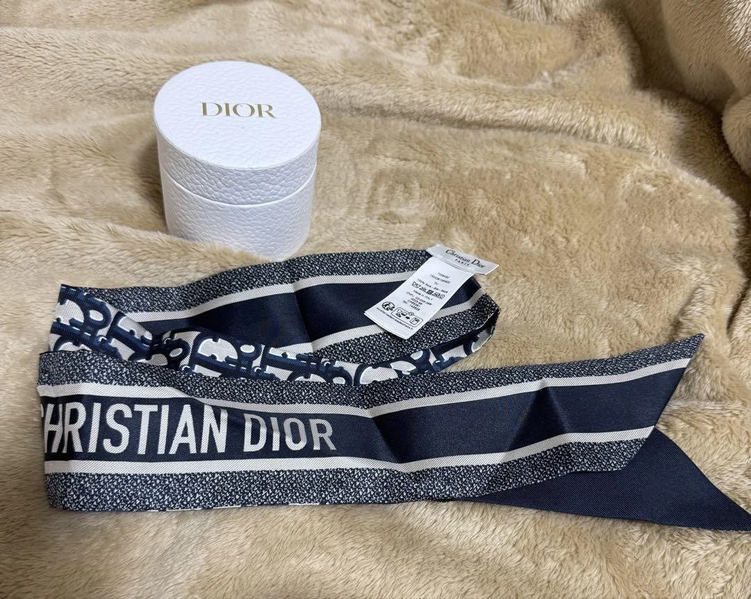 Foulard Dior Mitzah 100cm 39′′ 6cm 2′′ long rectangle soie oblique marine