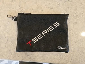 Titleist Golf T-Series Leather Valuables Pouch w/Zipper and Bag Clip - Used