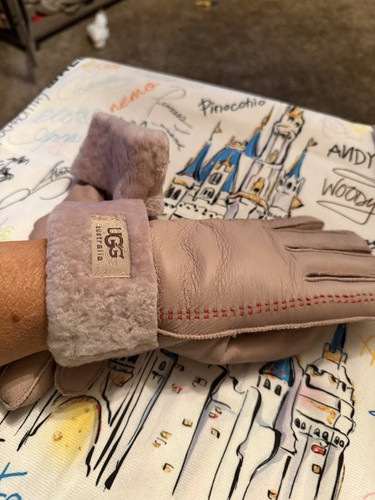 New Women's UGG Pink Shearling Suede Leather Gloves Size M - Picture 2 of 13