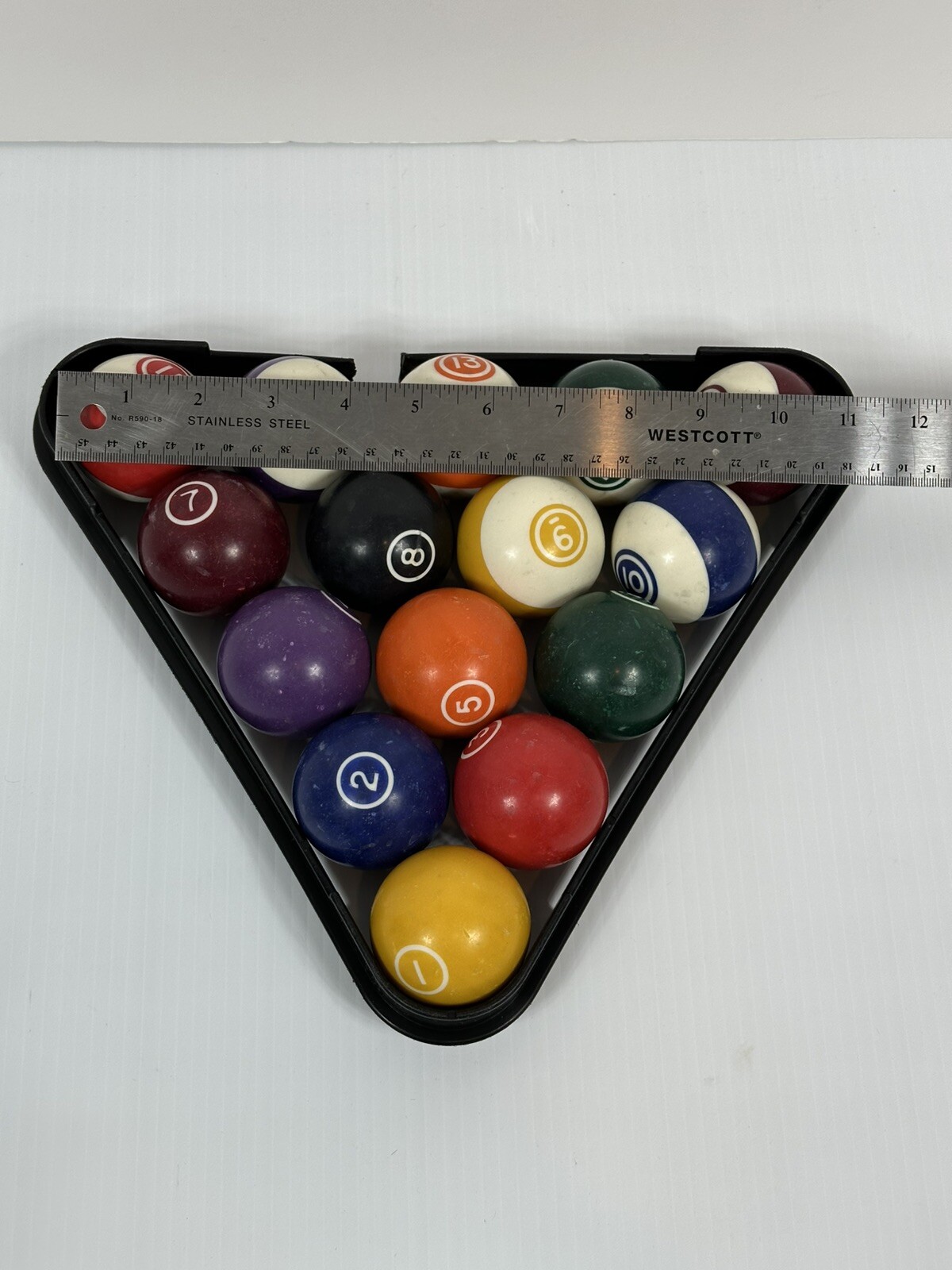 Vintage Complete Set of 16 Billiard Pool Balls cue ball well used