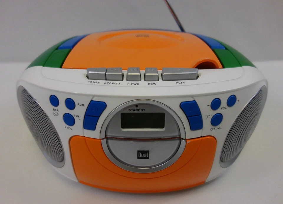 Dual P70 UKW Radio mit CD-Wiedergabe  (Kassetten Player Defekt) Kassetenradio - Bild 2 von 4