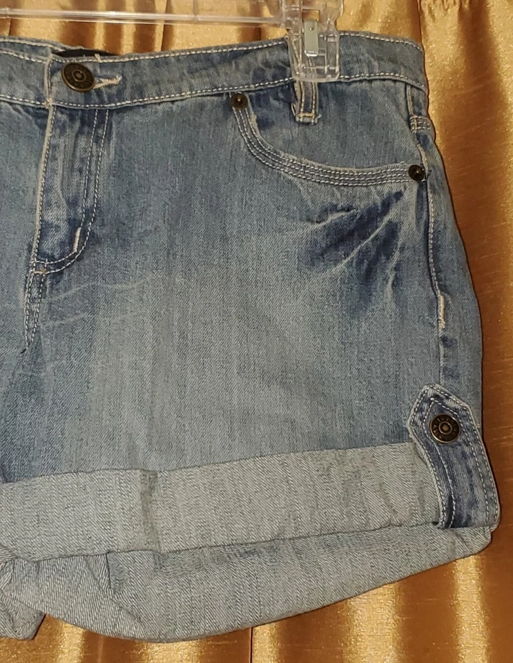 Pantalones cortos de jean Daisy Fuentes azules (talla 6) Foto 2 de 4