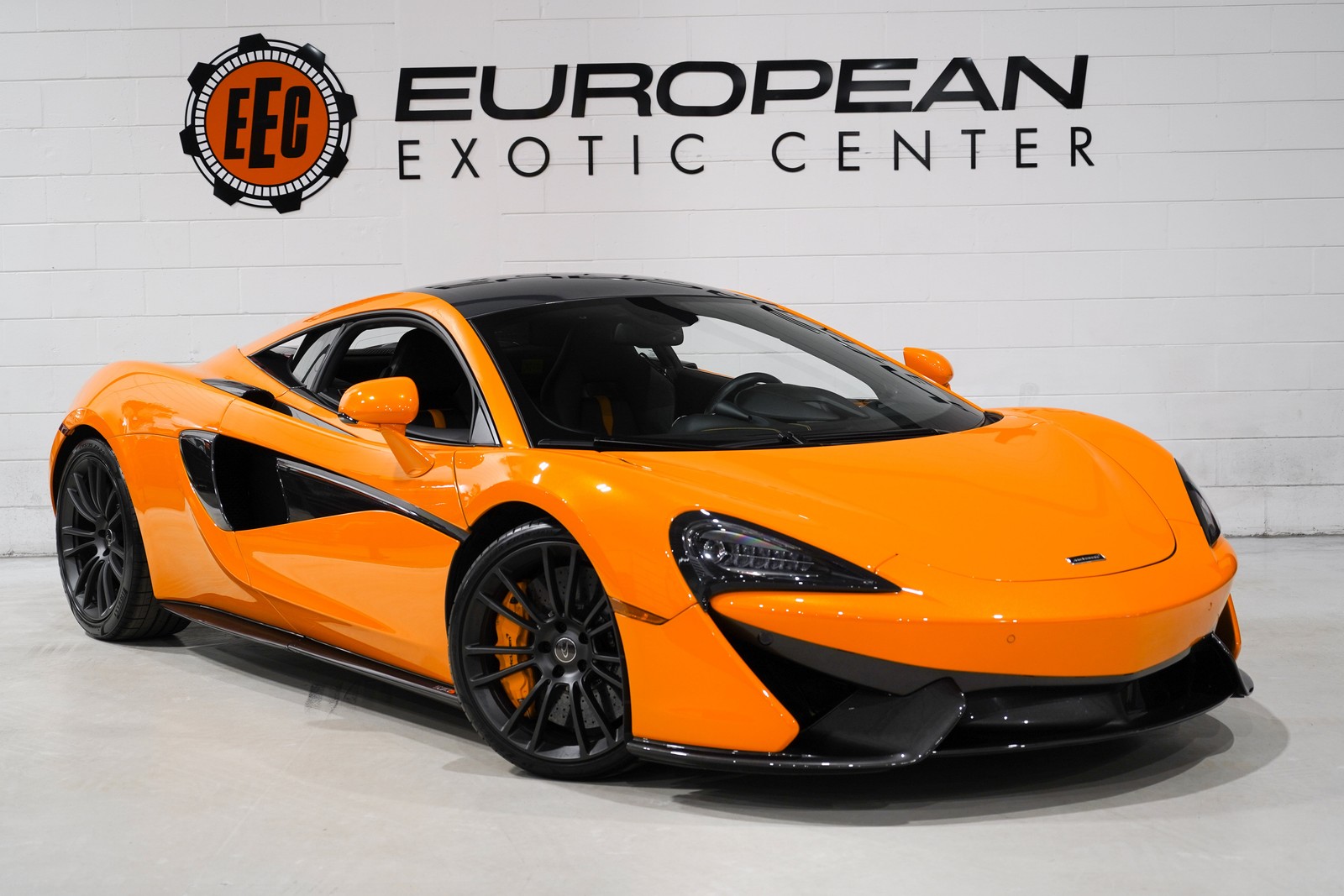 2017 McLaren 570S Base