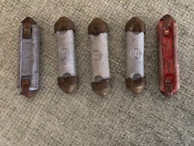 KFZ-Sicherungen DDR  AKA Elektrik  6x25,  25A  4 Stück , 18A 1 Stück