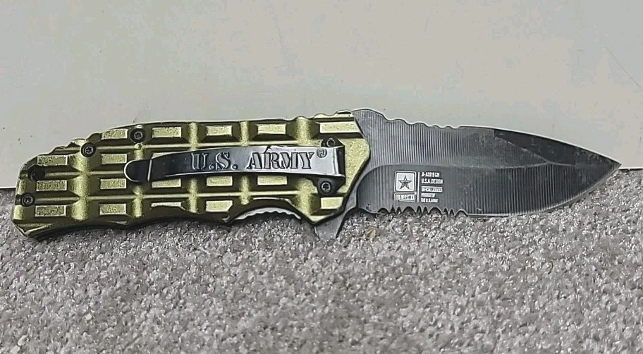 Cuchillo Plegable Ejército de EE. UU. Fuerte 3" con Clip para Cinturón y Acabado Granada Verde Foto 2 de 4