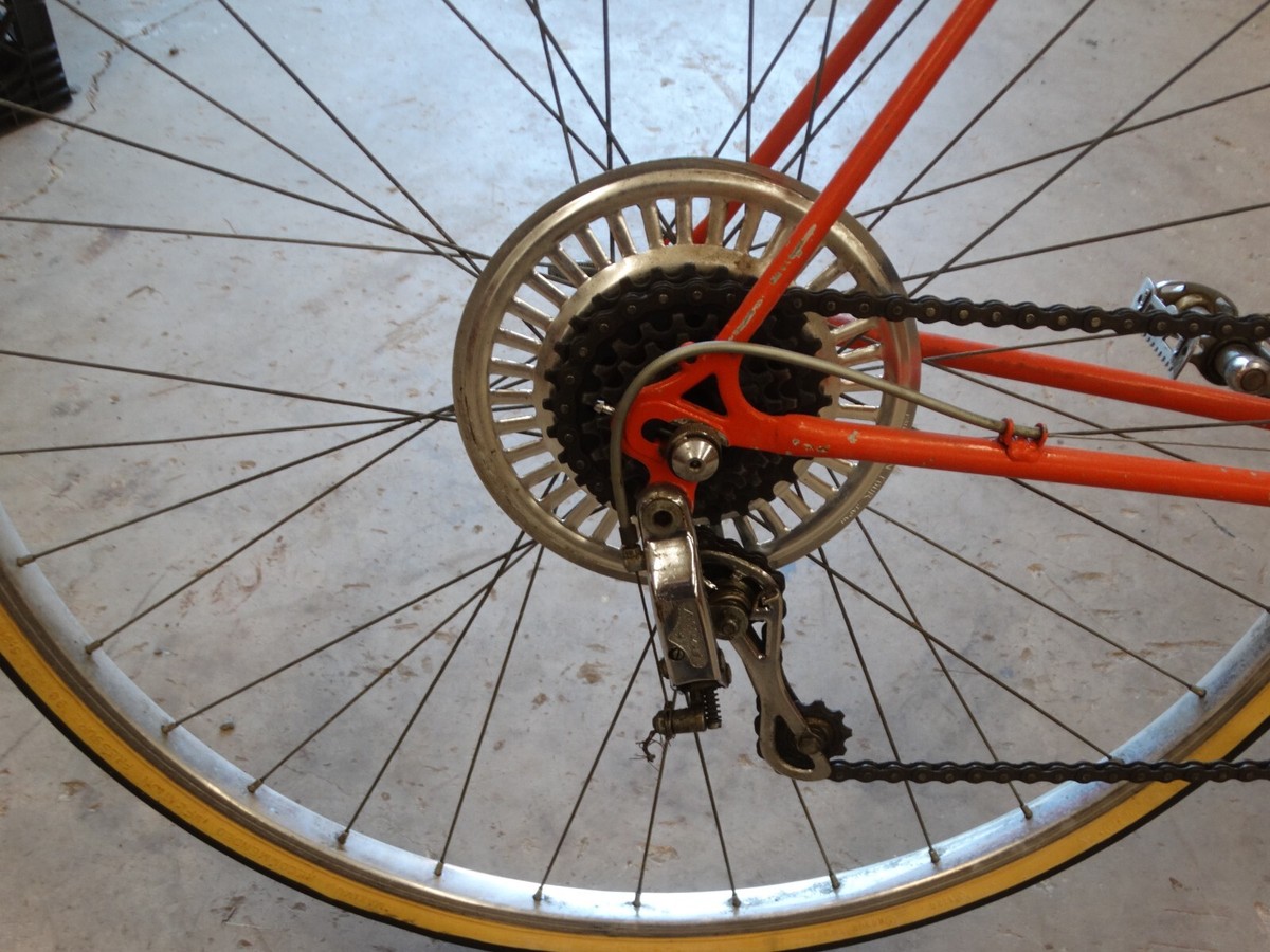 Vintage 1970's Crescent 10-speed bicycle 'VARLDSMASTARCYKELN' from