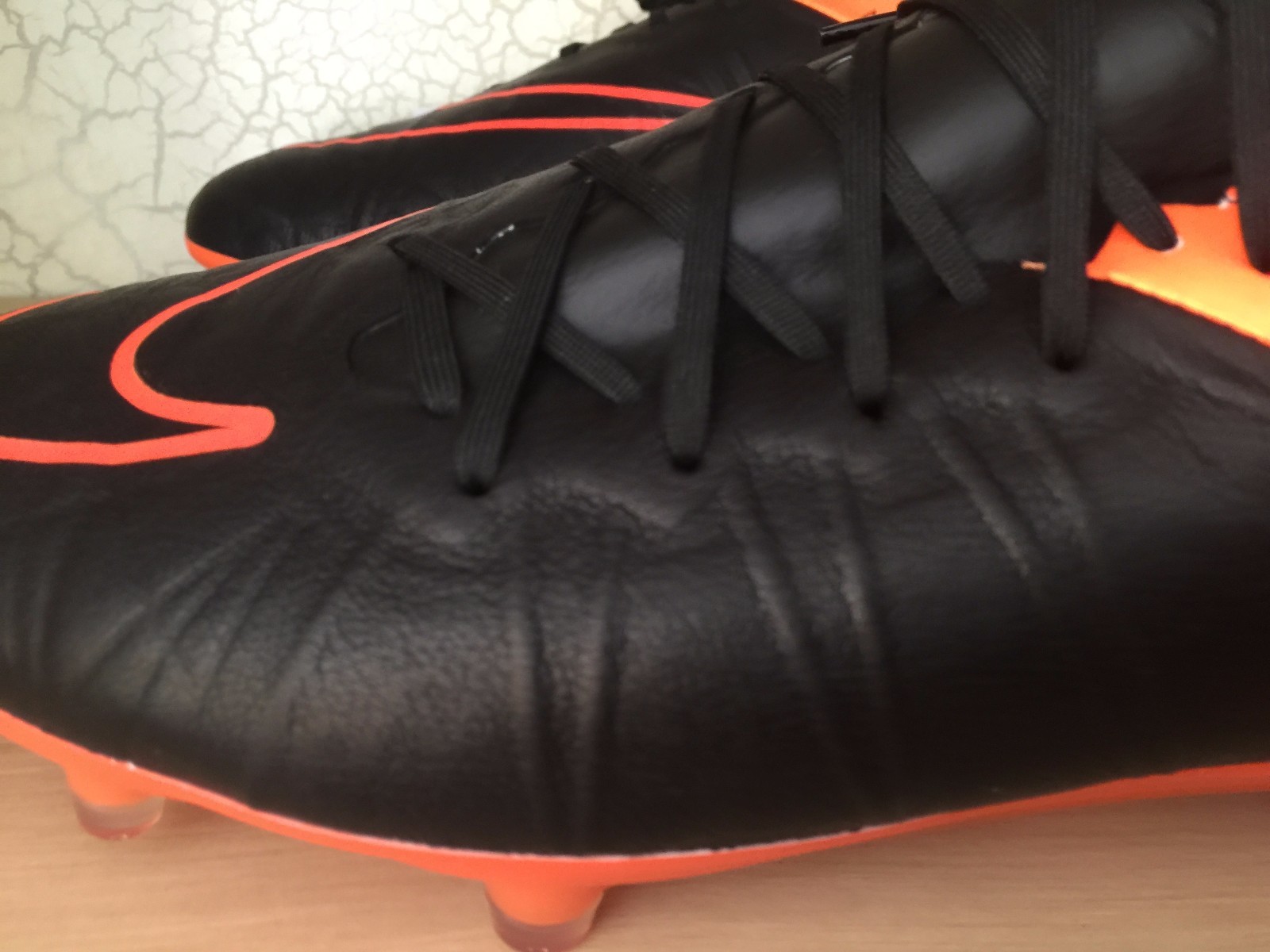 nike hypervenom phinish leather