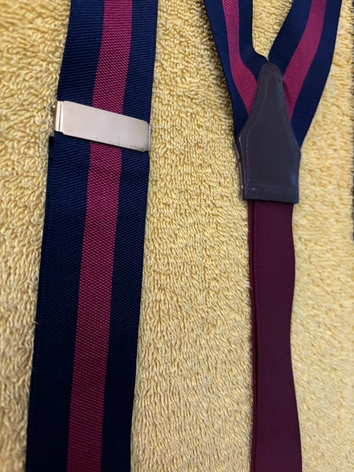 Tirantes a Rayas Rojo y Azul Marino Hechos en Inglaterra para ROYAL NEW YORK Extremos de Botón Usados en Excelente Condición Foto 4 de 4