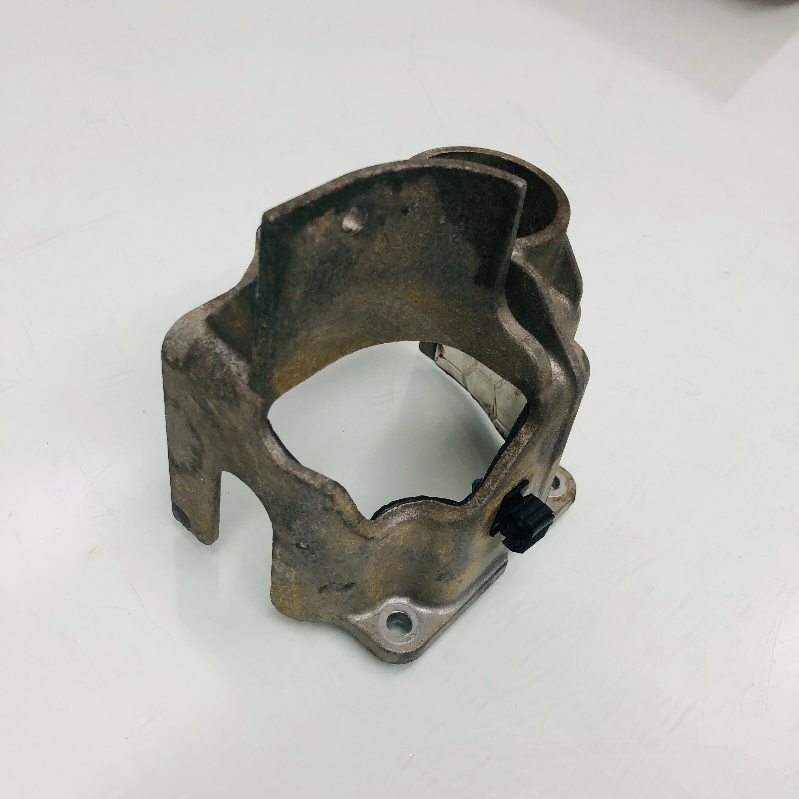 2014 - 2017 Maserati Ghibli Engine Motor Bracket Pump Cover OEM 298484
