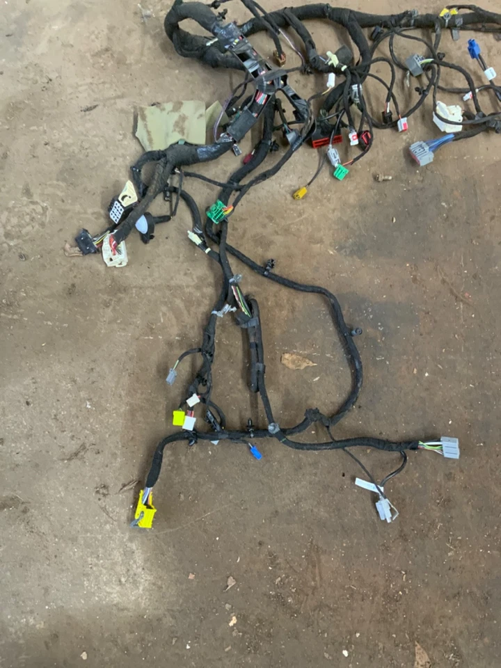 Dodge Ram 1500 2014 5,7 L tablero de instrumentos panel de instrumentos cableado arnés OEM Foto 3 de 4